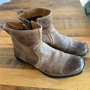 BED STÜ- mens boot sz 9